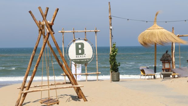 strandtent BEACH Noordwijk schommel