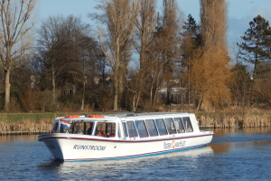 Rondvaarten vanuit Warmond